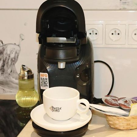 Apartman - Cafe Princ Pod Hradem Wifi, Klima Šternberk Bagian luar foto