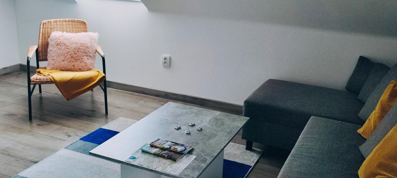 Apartman - Cafe Princ Pod Hradem Wifi, Klima Šternberk Bagian luar foto