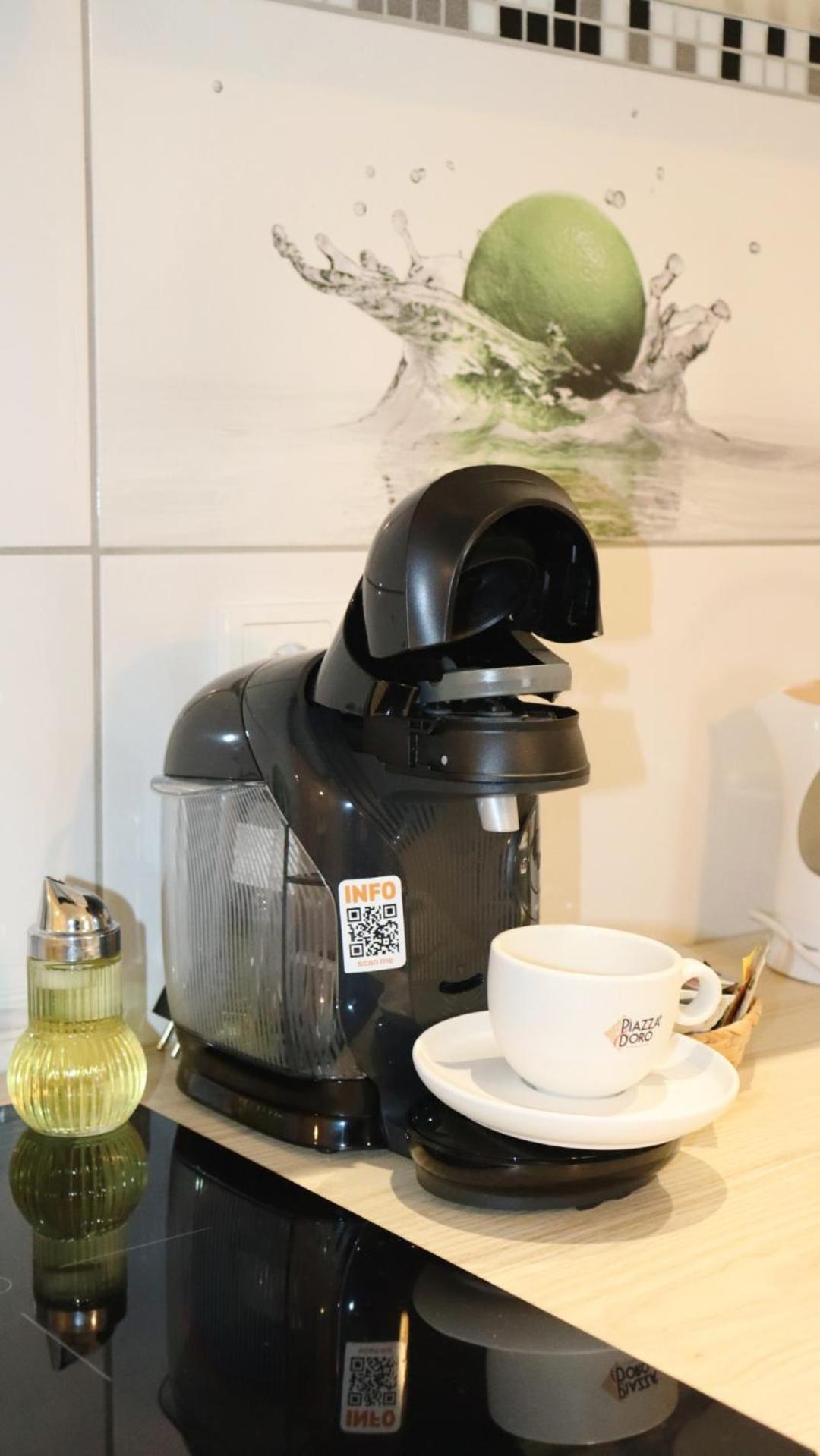 Apartman - Cafe Princ Pod Hradem Wifi, Klima Šternberk Bagian luar foto